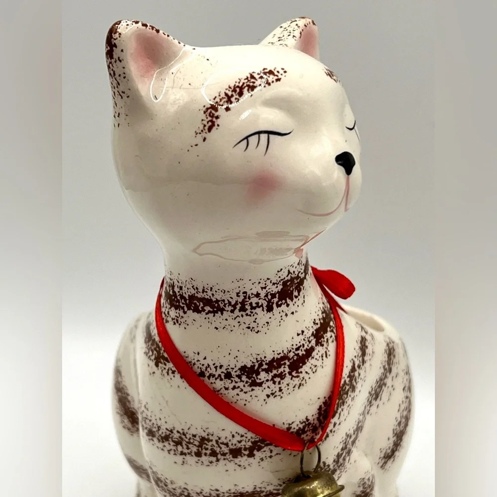 Vintage Ceramic Hand Painted White Striped Cat Close Eyes Planter Red Bow 6 in